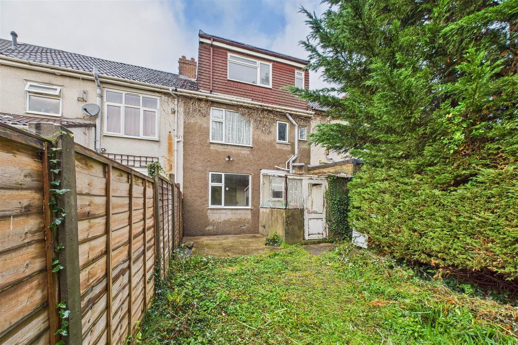 Property photo 1 of 33 581 Filton Avenue, Filton, Bristol Bs7 0Qh | Freeh