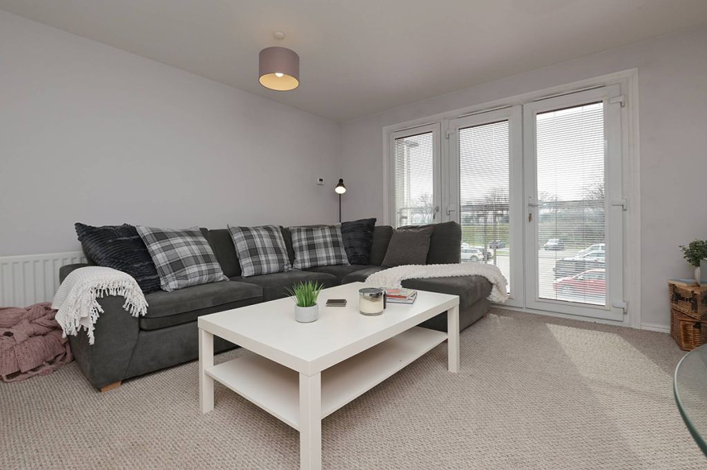 Property photo 2 of 21