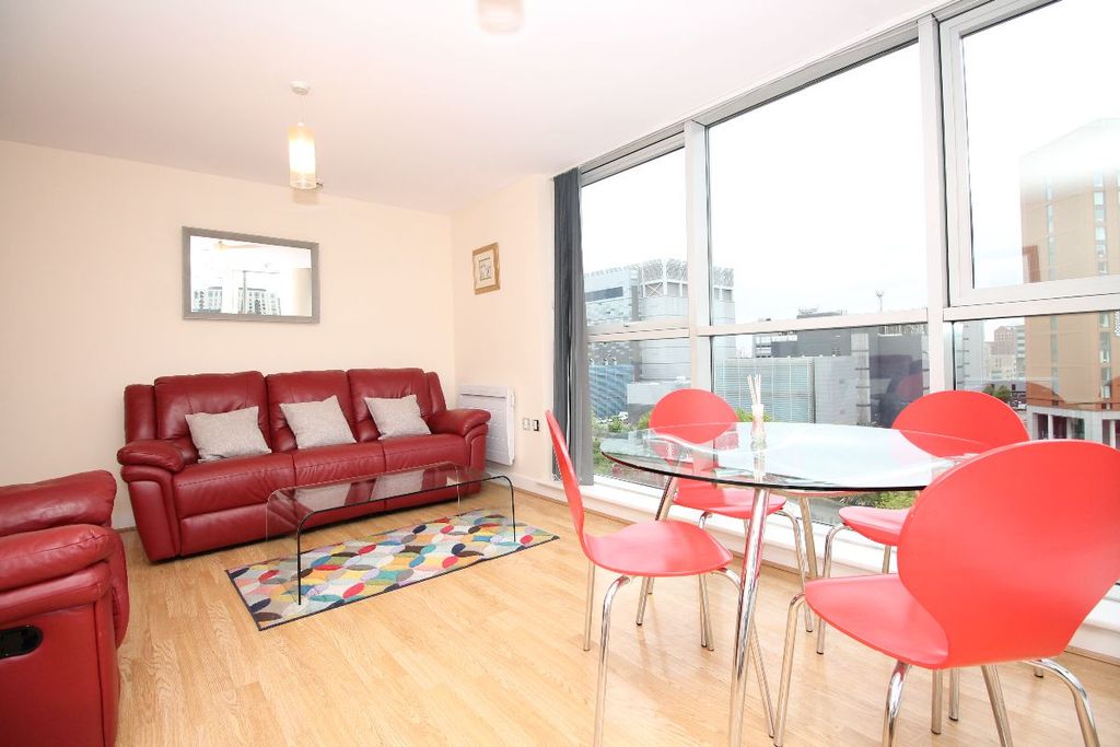 Property photo 3 of 37