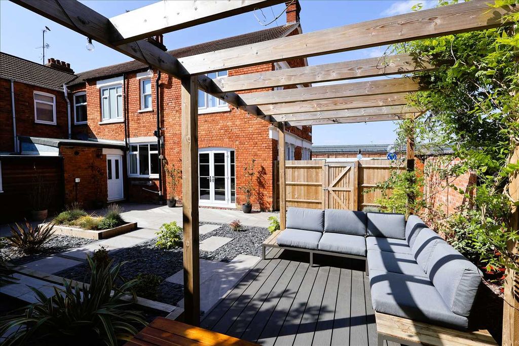 Property photo 3 of 26
