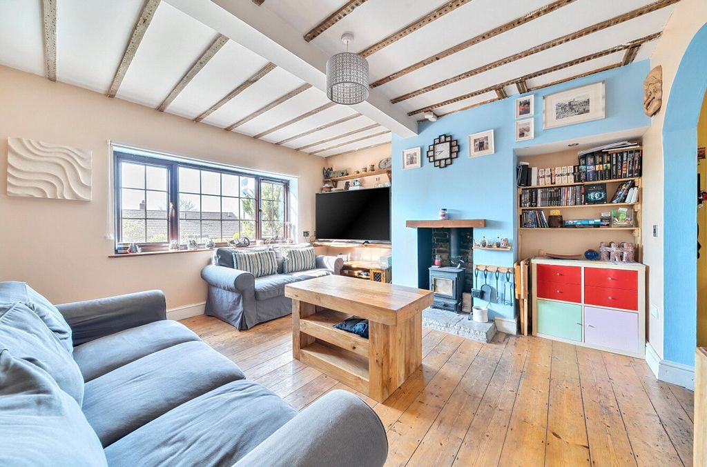 Property photo 2 of 15 Picture No. 04