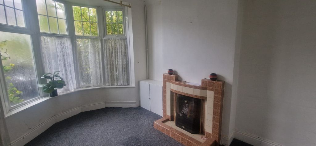 Property photo 2 of 16 Gallery