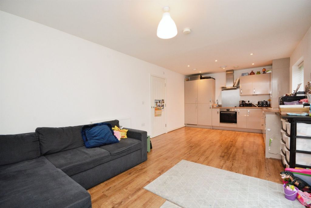 Property photo 3 of 12