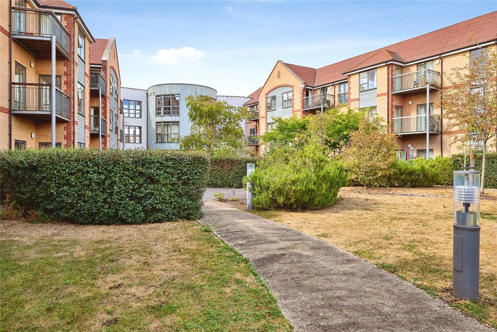Property photo 1 of 17 Picture No. 03
