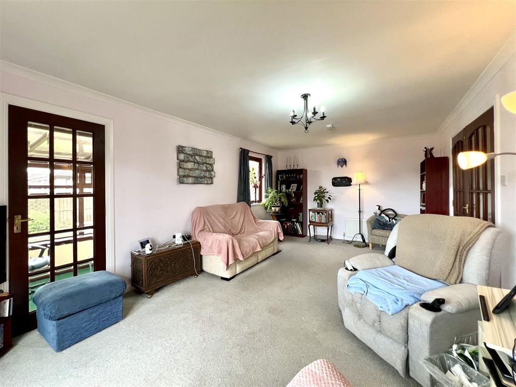 Additional image 5 of 3 bed detached bungalow for salePlayer Drive, Kingseat KY12