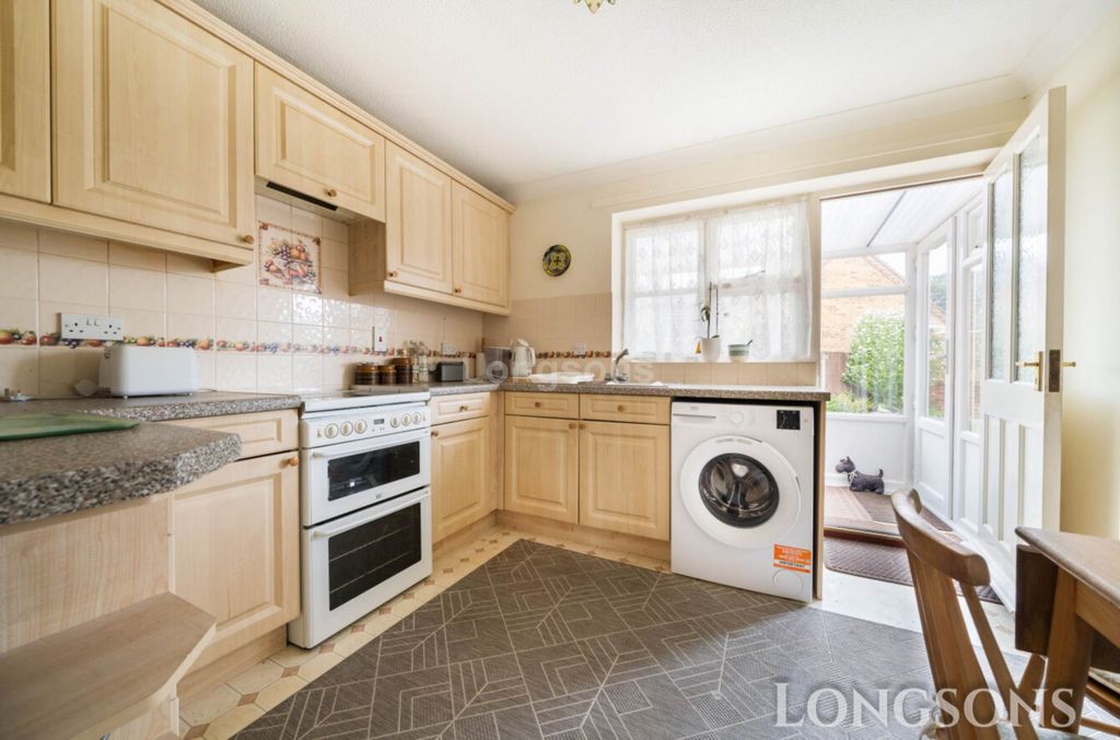 Property photo 2 of 14