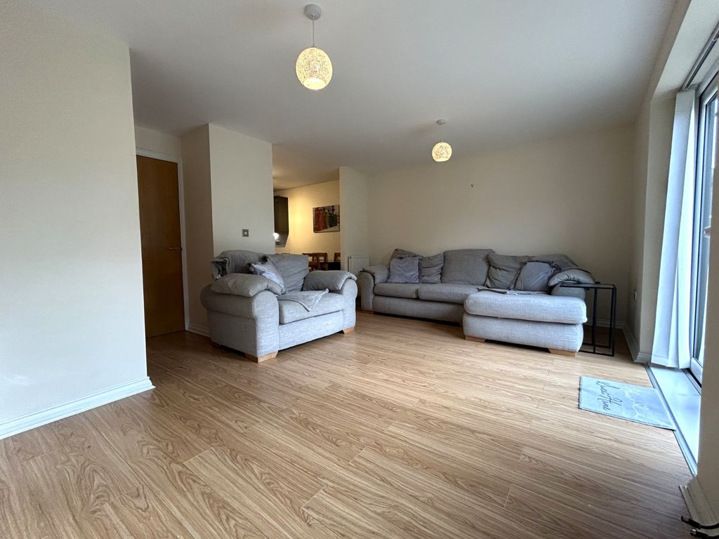 Property photo 3 of 15 Picture No. 13