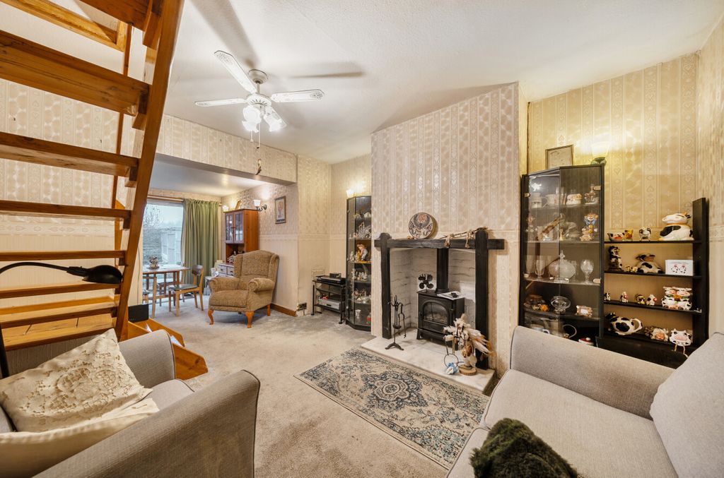 Property photo 2 of 21 1393254-6-693Fe4B...