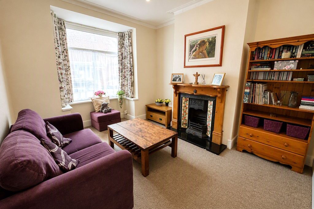 Property photo 2 of 14 Picture No. 19