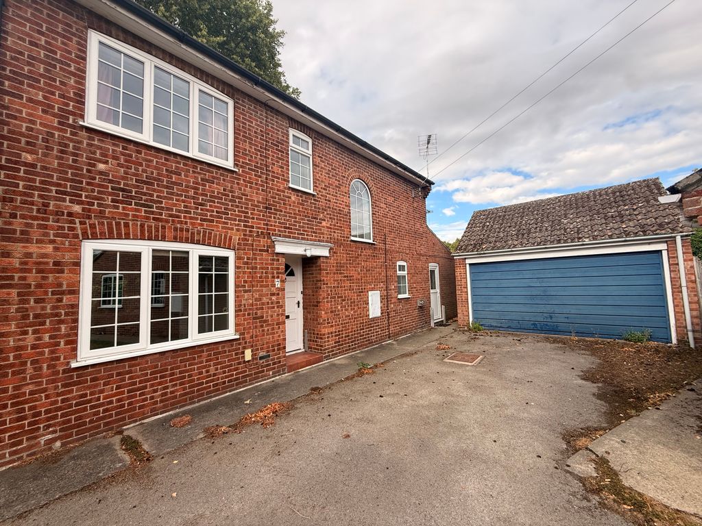 Property photo 1 of 15 Image
