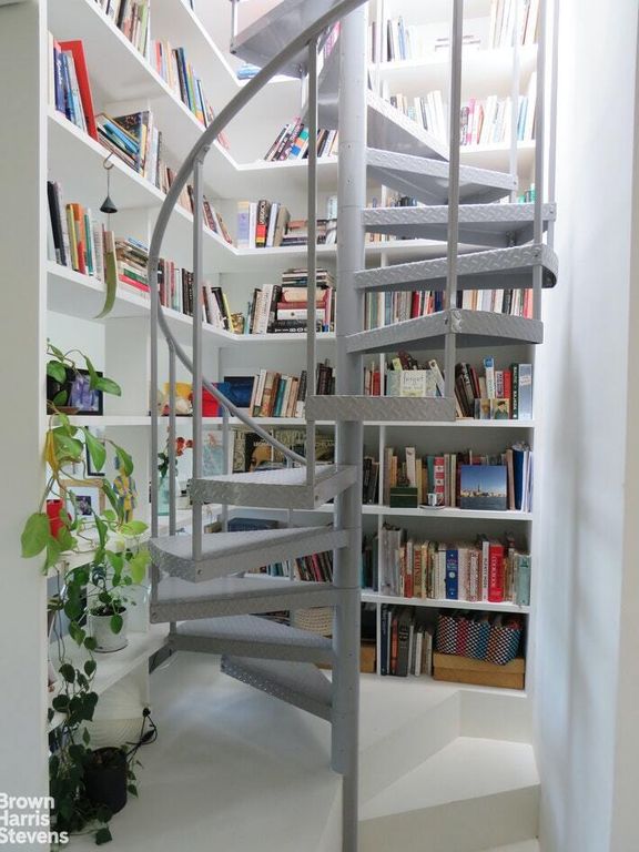 Property photo 2 of 12 <Alttext/>