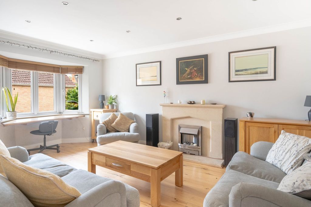 Property photo 2 of 22