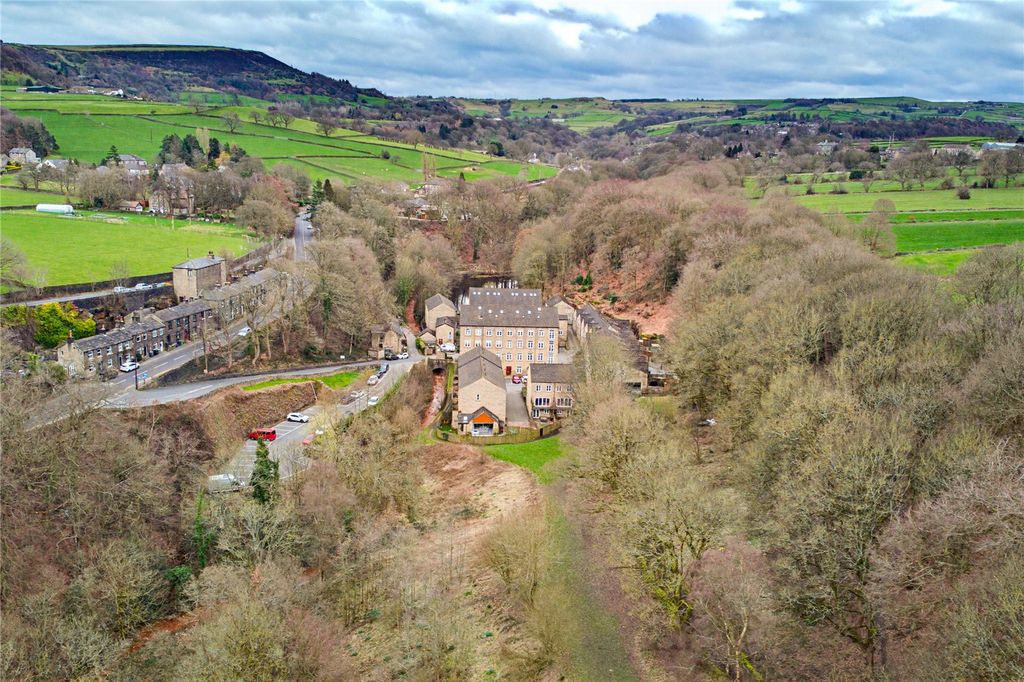 Property photo 1 of 16 Accommodation