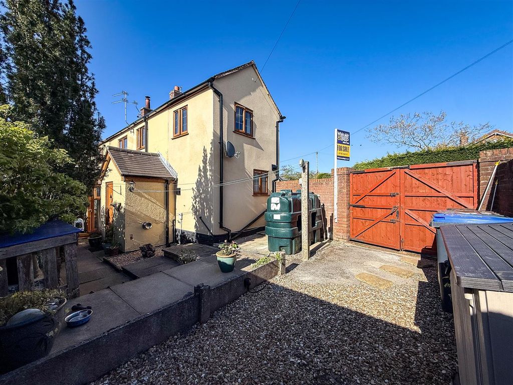 Property photo 1 of 38