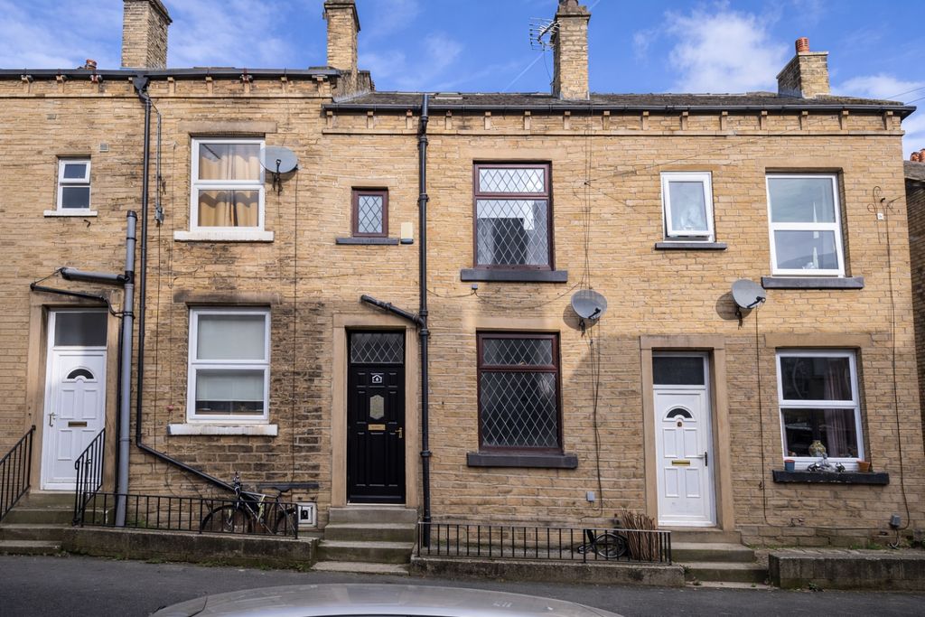 Property photo 3 of 11 Gathorne Street (2)