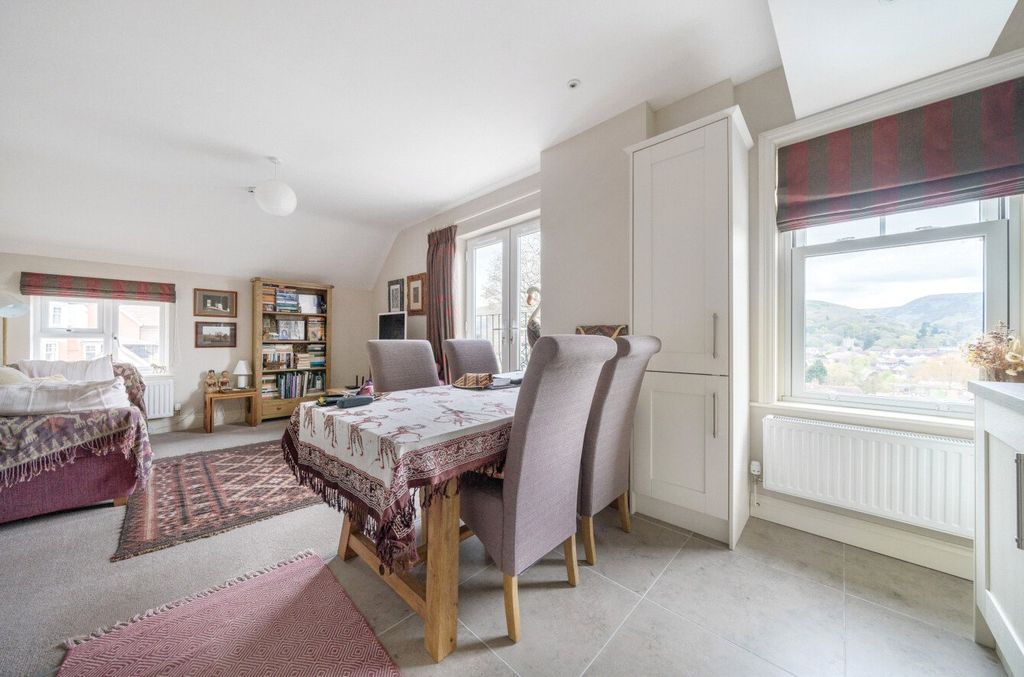 Property photo 3 of 19 Picture No. 16