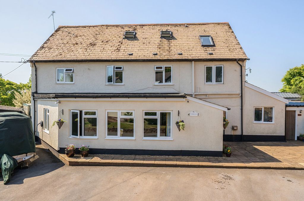 Property photo 2 of 33 1458021-6-6A156B3...