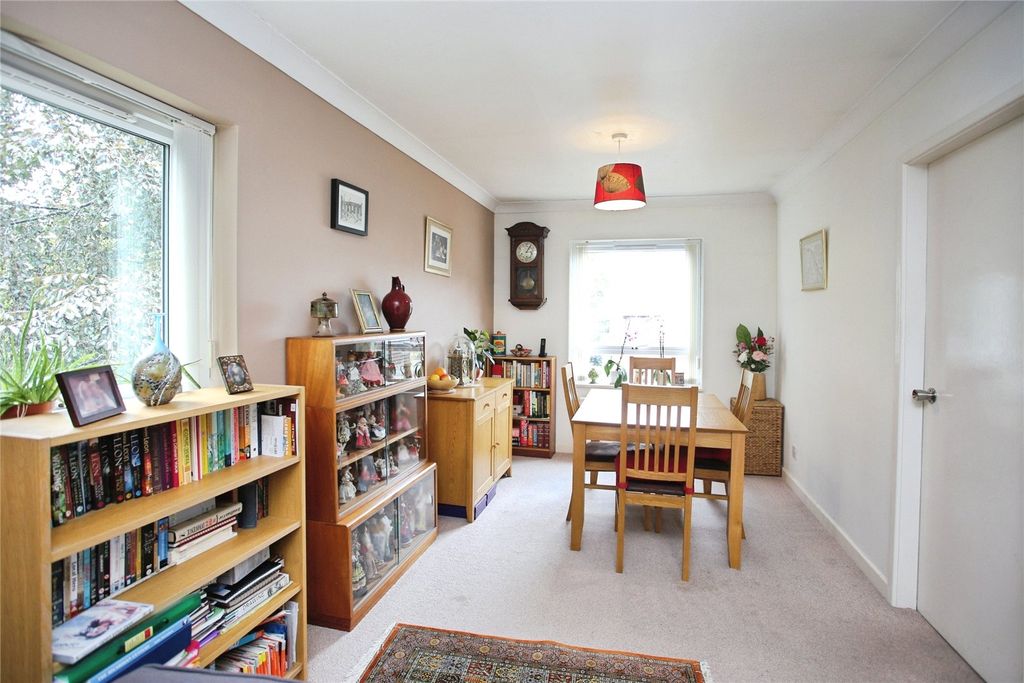 Property photo 3 of 26 Picture No. 31
