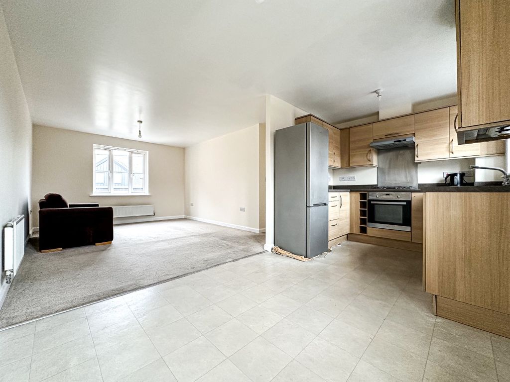 Property photo 2 of 11 5235584