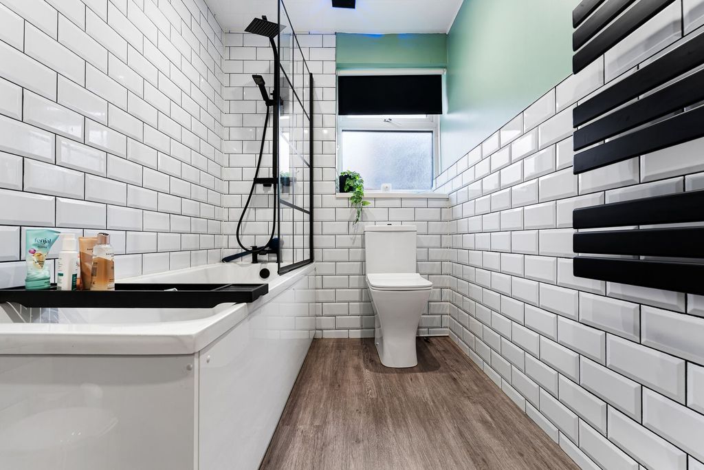 Property photo 3 of 36 Bathroom