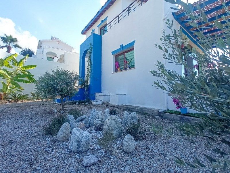 Property photo 2 of 24 3 Bedroom Villa With Beautiful Sea Views + Partly Furnished + 2 Communal Swimming Pools + Walking Distance To The Beach Image No 2