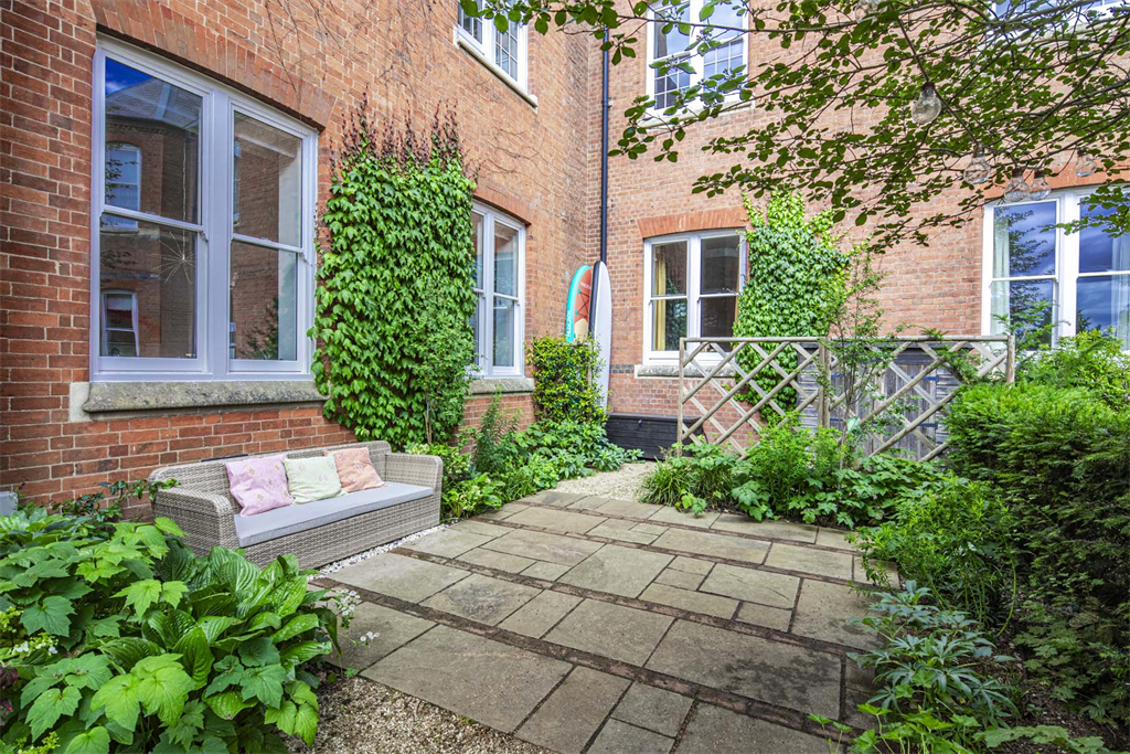 Additional image 10 of 4 bed flat for sale4 Ipsden Court, Cholsey OX10