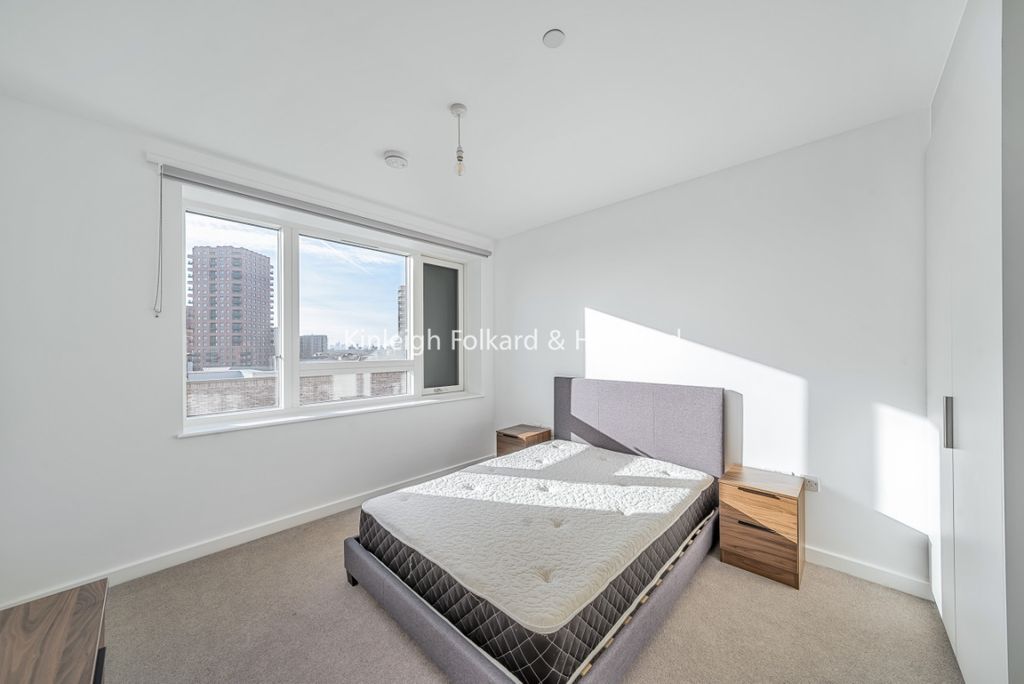 Property photo 3 of 25 Fcdef877-9672-4861-B
