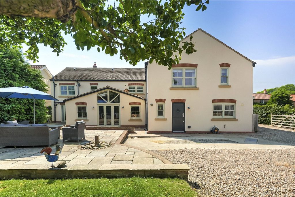 Property photo 1 of 47 Picture No. 37