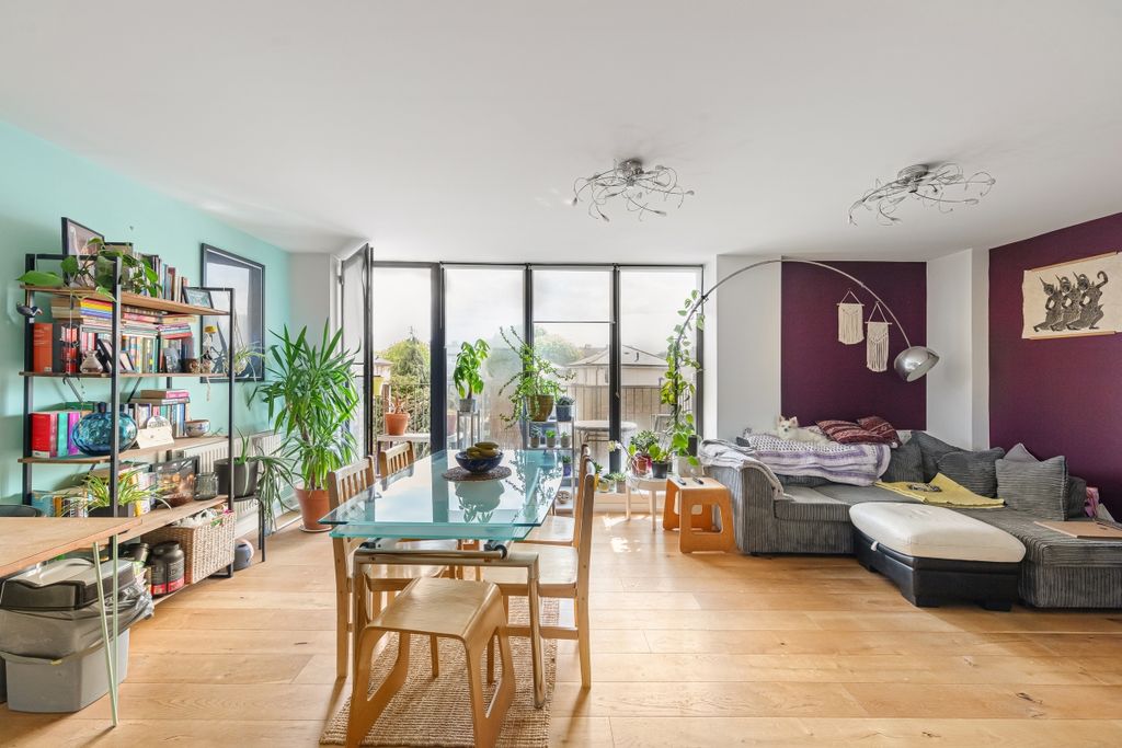 Property photo 1 of 10 094A3805
