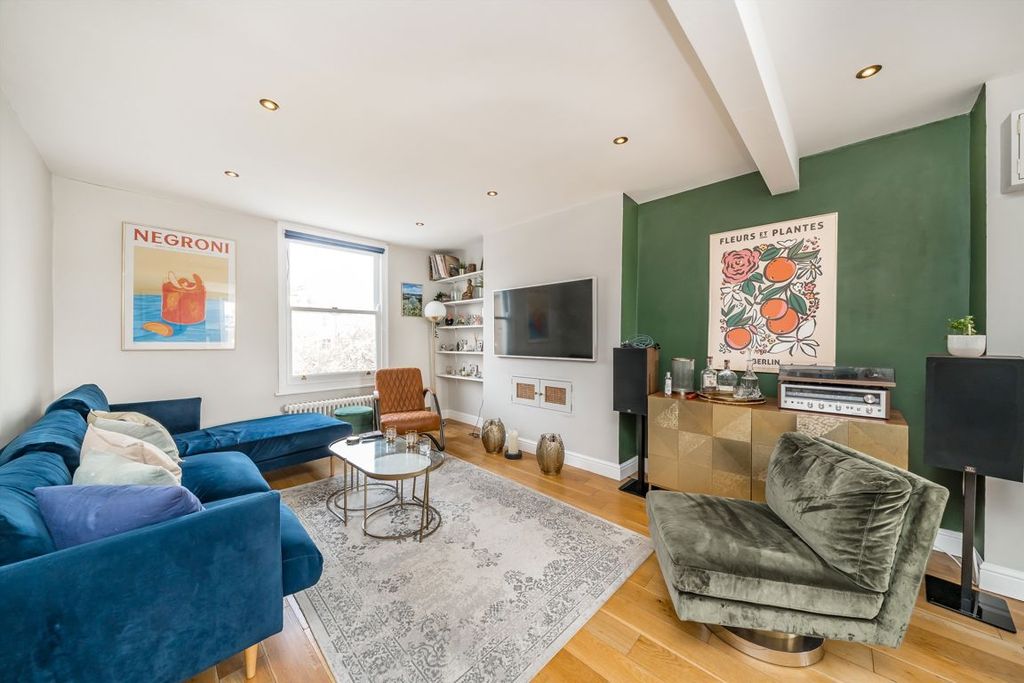 Property photo 2 of 7