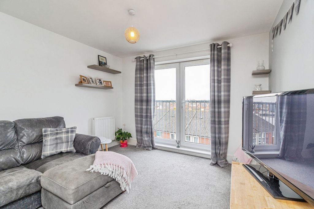 Property photo 2 of 11 Pbox-Img.Jpg