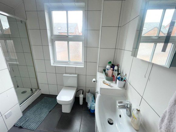 Property photo 2 of 11 9364924.Jpg