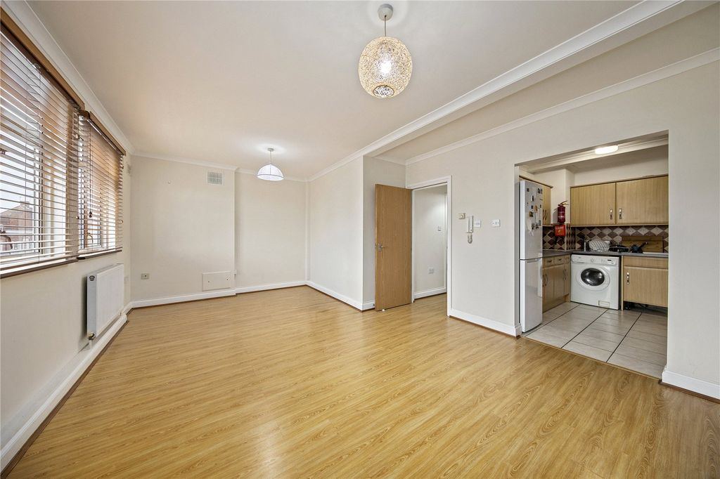 Property photo 1 of 8 Picture No. 09