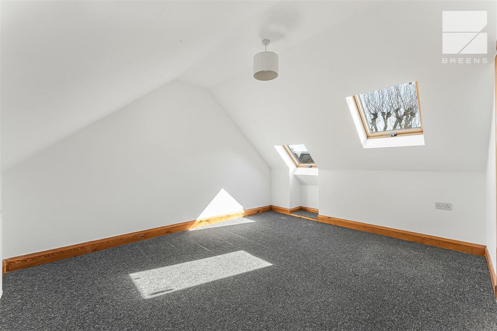 Additional image 17 of 3 bed property for saleCastle Avenue, Highams Park E4