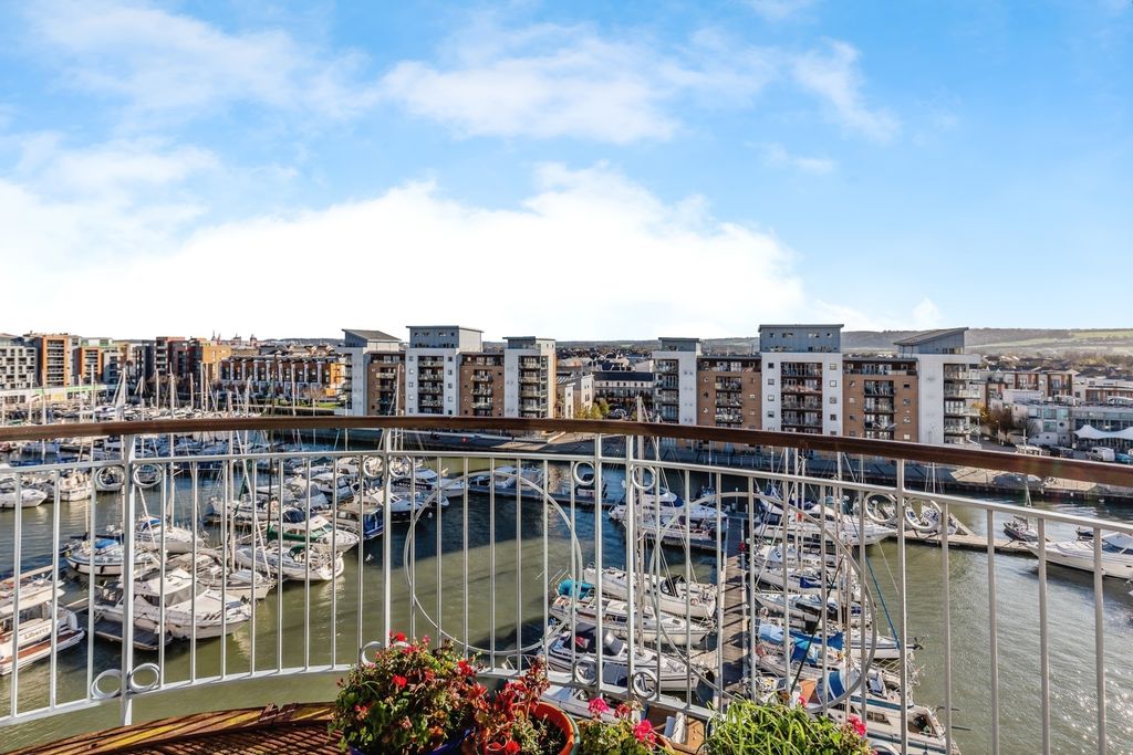 Property photo 2 of 16 Pbox-Img.Jpg