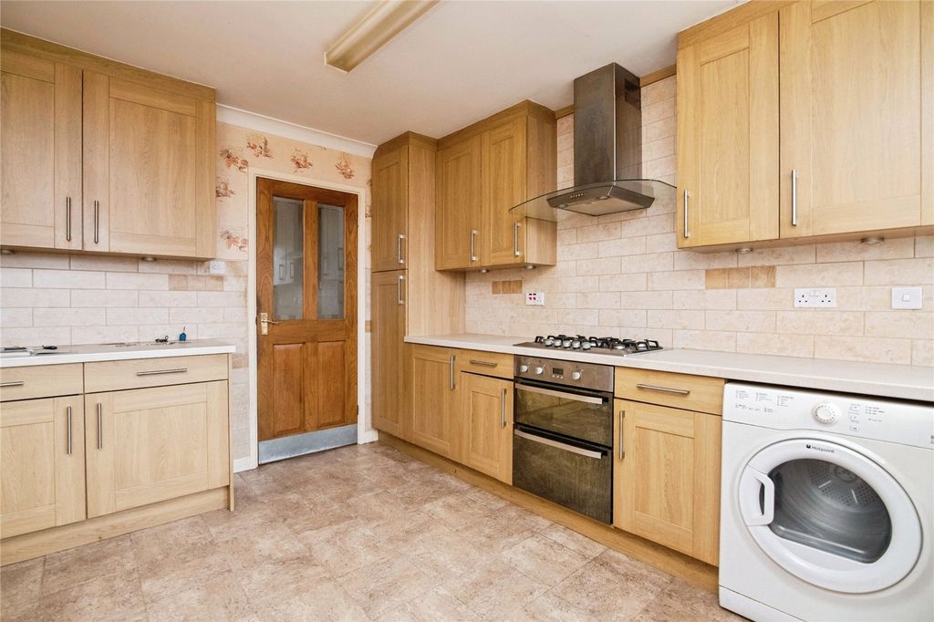 Property photo 2 of 26 Picture No. 20