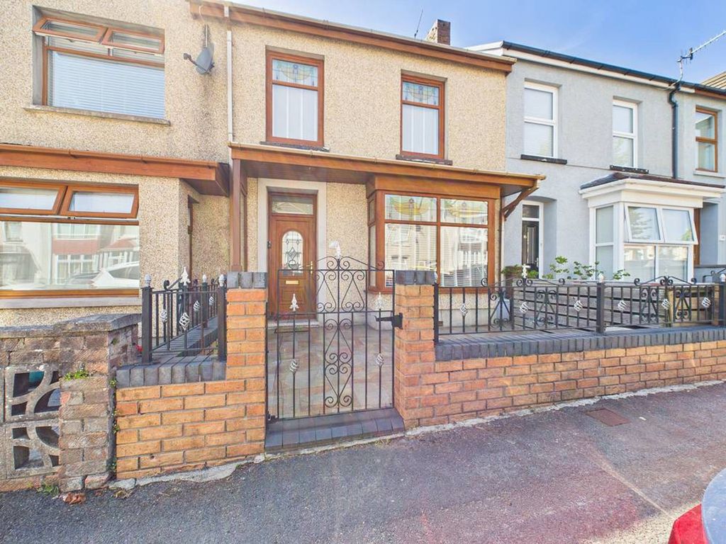 Property photo 1 of 36