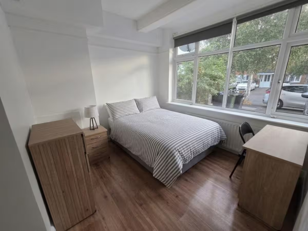 Property photo 1 of 4