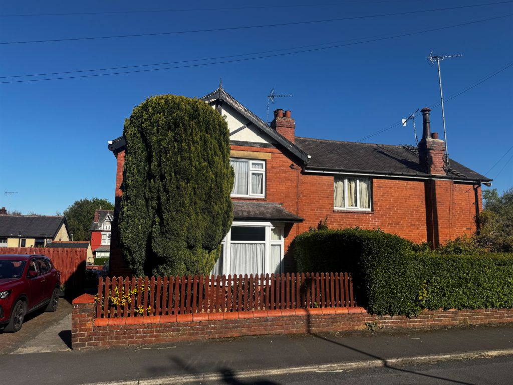 Property photo 1 of 11