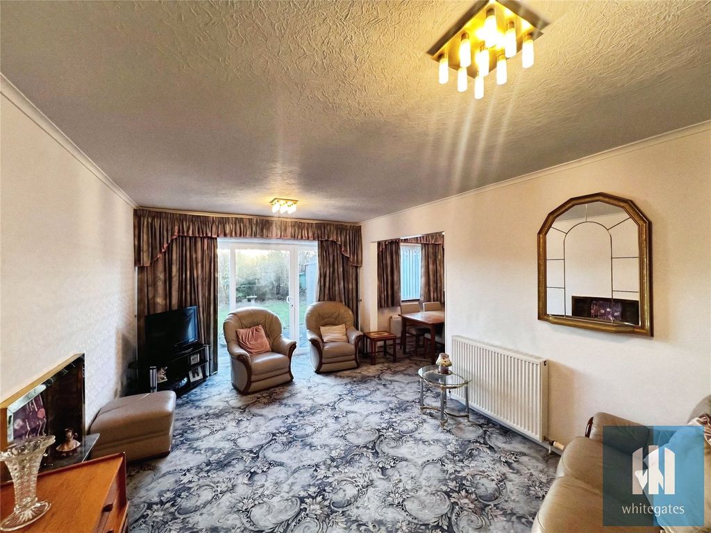 Property photo 3 of 19 Picture No. 05