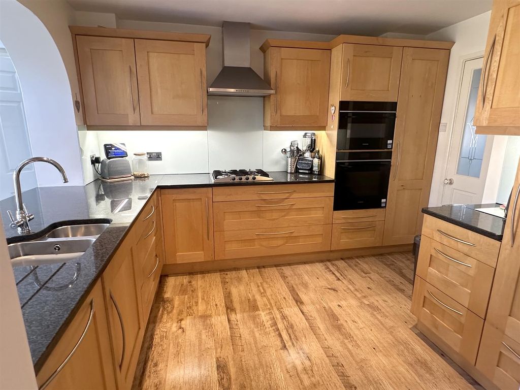 Property photo 3 of 15 Img_0580.Jpg