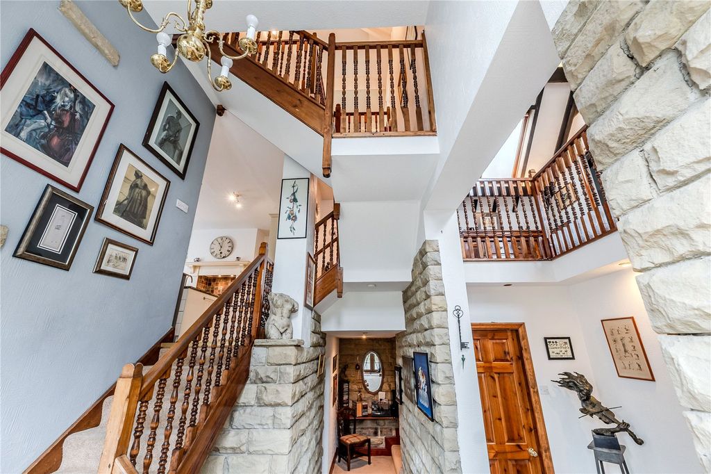 Property photo 2 of 20 Picture No. 15