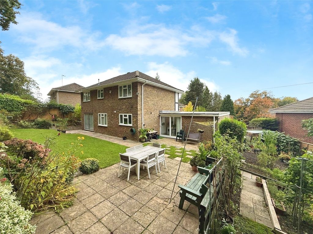 Property photo 2 of 16 Picture No. 10