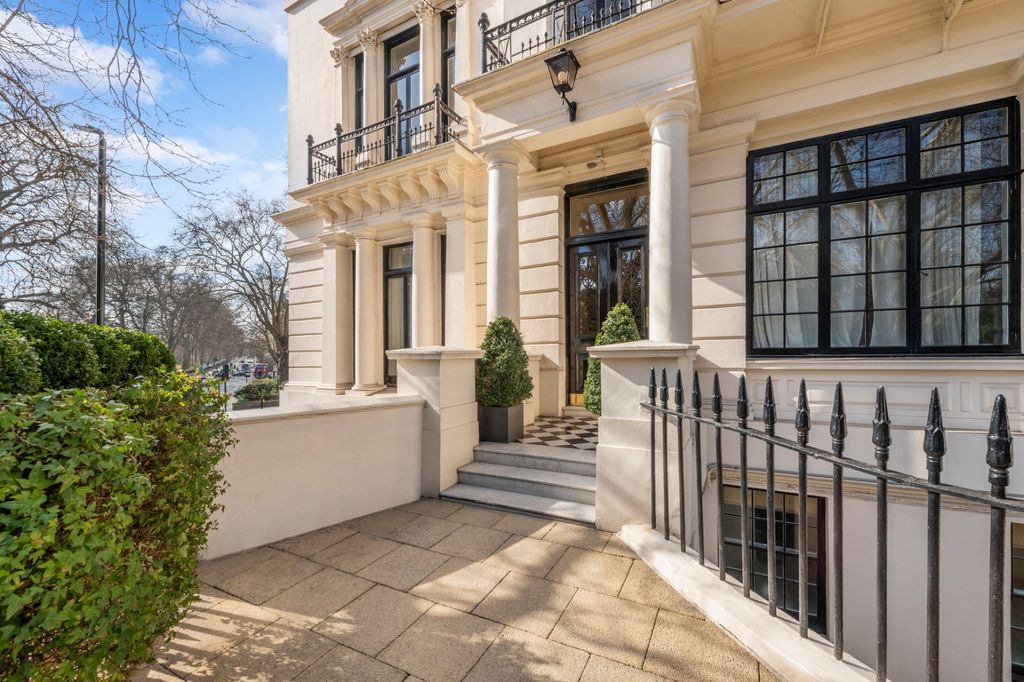 Property photo 1 of 3