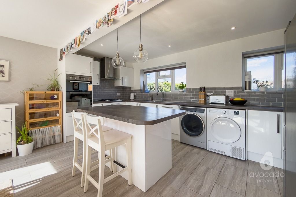 Property photo 3 of 22 5063985