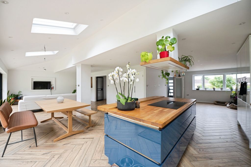 Property photo 1 of 22 2