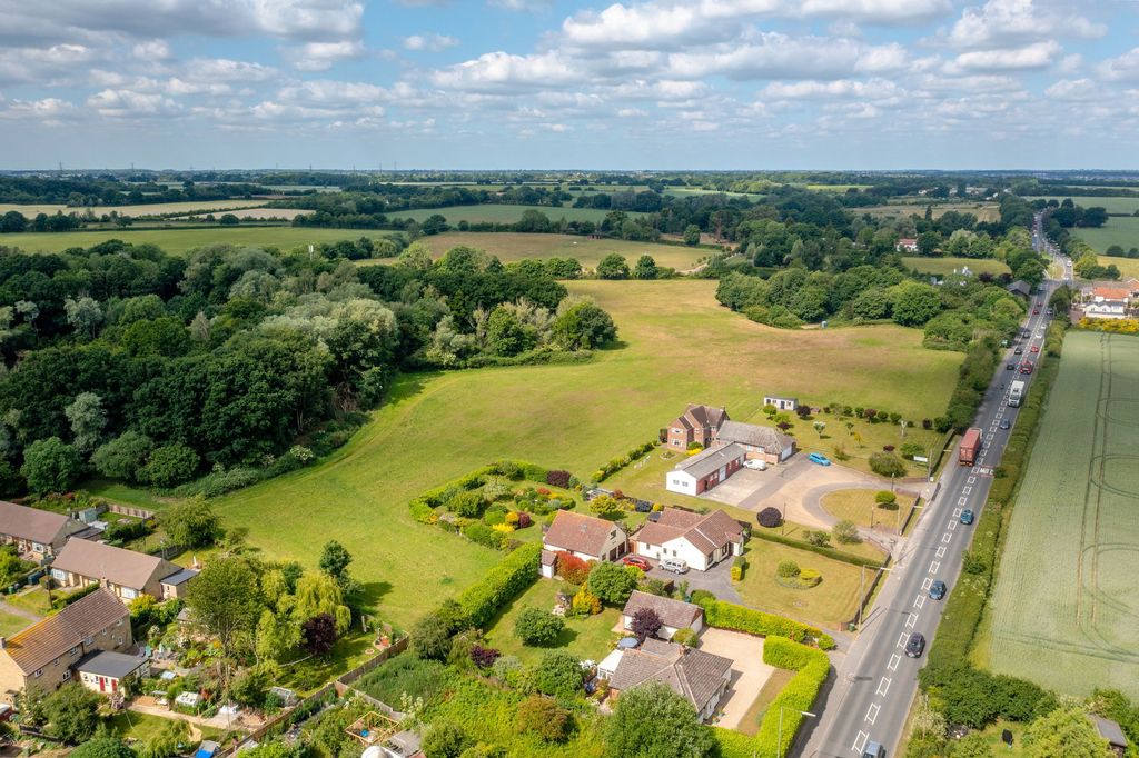 Property photo 3 of 8