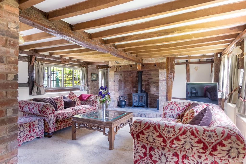 Property photo 2 of 48