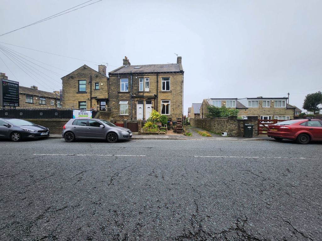 Property photo 2 of 35 Gallery