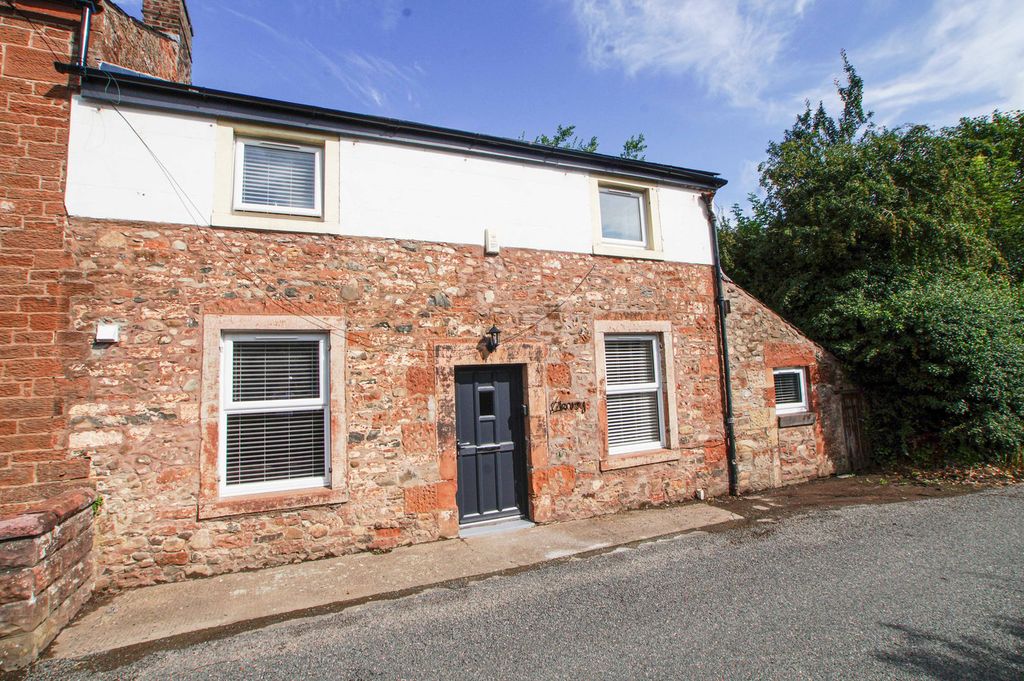 Property photo 1 of 17 External